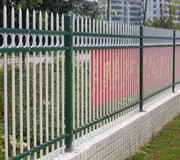 小区护栏在城市各个小区都是随处可见