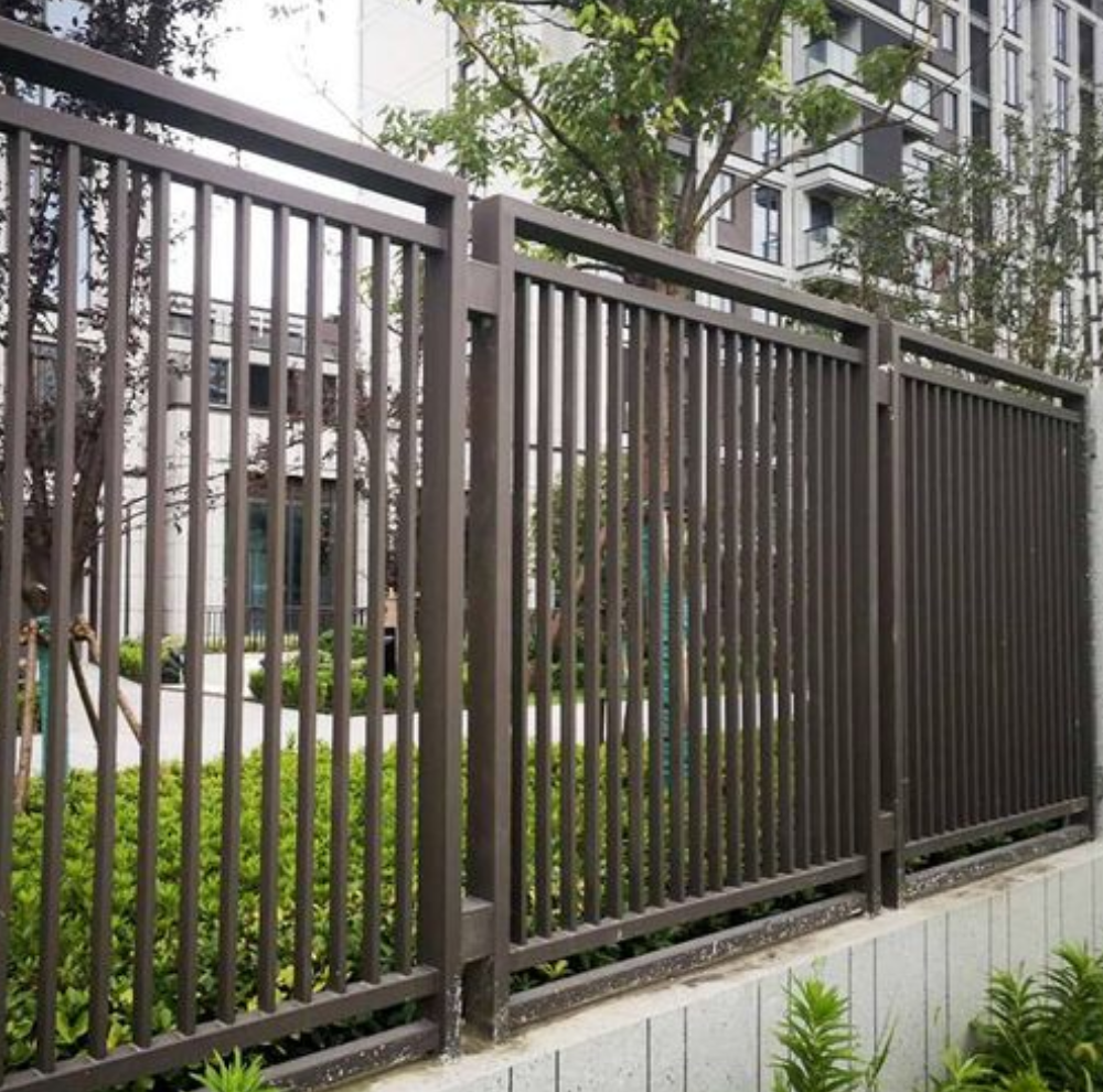 怎样去除新疆阿勒泰铁艺护栏的锈迹和焊渣